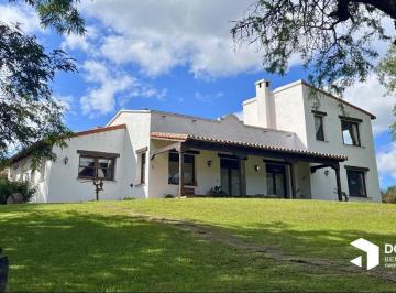 Casa · 400m² · 6 Dormitorios · 2 Cocheras · Venta Casa La Lucinda I