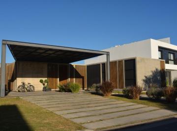 Casa de 5 ambientes, Malagueño · Venta Casa de Categoría en Siete Soles, Verandas - 3 Dorm. C/ Pileta