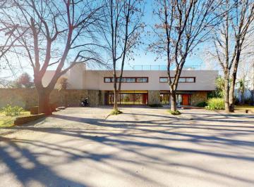 Casa · 604m² · 9 Ambientes · 3 Cocheras · Casa en Venta de 9 Ambientes en Grand Bell
