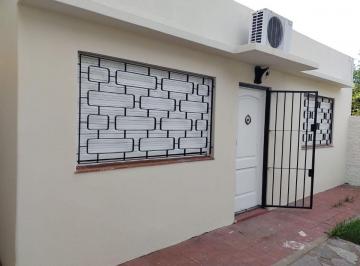 Casa · 57m² · 3 Ambientes · Vende - Casa de 3 Ambiente con Patio - Apto Credito