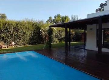 Casa · 120m² · 4 Ambientes · 3 Cocheras · Casa en Venta en La Cuesta - Apta Crèdito