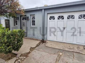 Casa · 138m² · 4 Ambientes · 1 Cochera · Venta de Casa en Rafaela