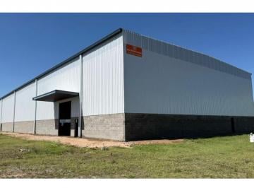 Bodega-Galpón · 2000m² · 3 Cocheras · Oportunidad Nave Industrial a Estrenar