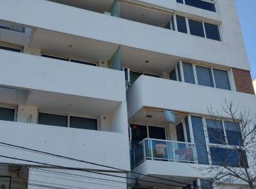 Departamento de 4 ambientes, Córdoba · General Paz, Vista Al Rio Parque Legislatura 2 Dorm..2 Baños Suite Pileta