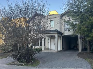 Casa · 350m² · 6 Ambientes · 1 Cochera · Casa en Venta en Barrancas de Guido - Quilmes