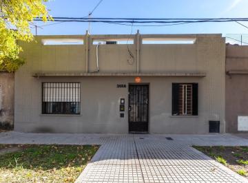 Casa · 148m² · 6 Ambientes · Venta - Casa de Frente con 3 Dorm. 2 Baños y Patio Seco C/parrillero - España y Hospitales