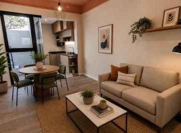 Casa · 40m² · 2 Ambientes · Venta - Casa Reciclada un Dormitorio - Barrio Arroyiro
