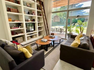 Casa de 7 ambientes, San Isidro · Venta - Casa - San Isidro Chico