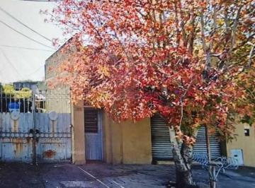 Casa de 5 ambientes, Avellaneda · Casa, Local y Galpon