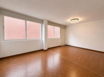 Departamento · 80m² · 5 Ambientes · Departamento en Centro