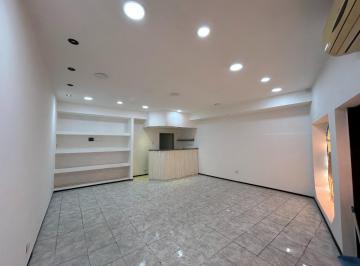 Local comercial · 54m² · Local a La Calle en Zona Comercial