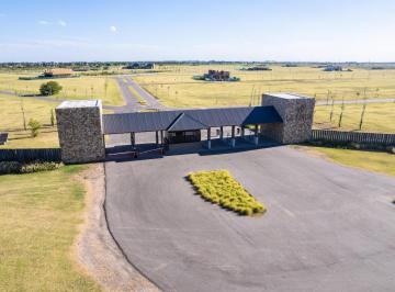 Terreno · 800m² · Terreno en Funes