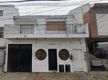 PH · 75m² · PH Interno 4 Ambientes con Jardín S/ Expensas en Caseros