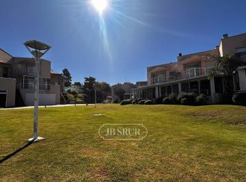 Casa · 97m² · 3 Ambientes · 1 Cochera · Casa en Venta Carlos Paz S/ Lago San Roque
