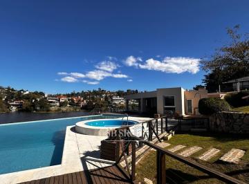 Casa · 97m² · 3 Ambientes · 1 Cochera · Casa en Venta Carlos Paz S/ Lago San Roque