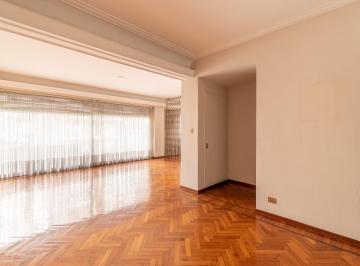 Departamento · 145m² · 4 Ambientes · 1 Cochera · Piso Alto - 4 Amb. C/dep. Balcón y Cochera Espacio