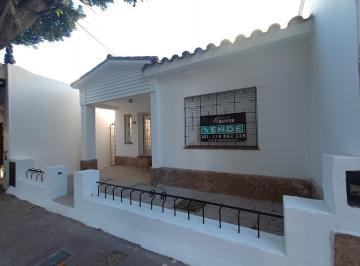 Casa · 145m² · 4 Ambientes · Casa en Venta 3 Dorm. Bº Alto Alberdi