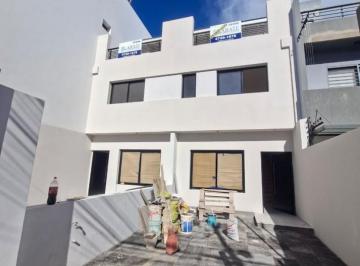 Departamento · 133m² · 5 Ambientes · 1 Cochera · Triplex de 5 Ambientes en Venta en Olivos