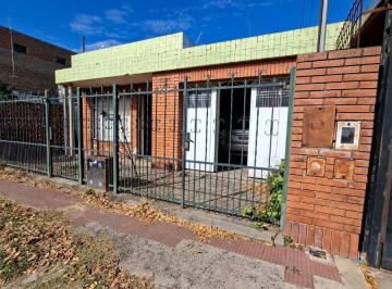 Casa de 4 ambientes, Rosario · Alberdi Oeste, a 300 m de Bv. Rondeau