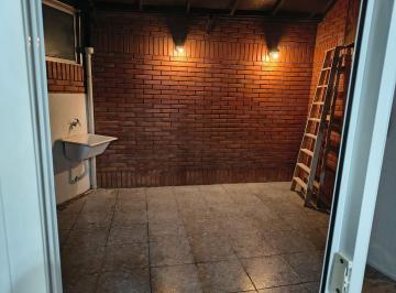 Departamento · 66m² · 3 Ambientes · Joaquin V. Gonzalez 800 3 Ambiente Patio Entr. Indep 66 M²departamento en Floresta Alquiler