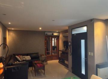 Casa de 5 ambientes, Quilmes · Hermosa Casa en Venta Apta Crédito, Zona Residencial Lindando con El Parque Cervecero.