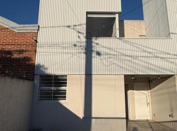 PH · 80m² · 3 Ambientes · 1 Cochera · PH 3 Ambientes en Alquiler en Ituzaingo