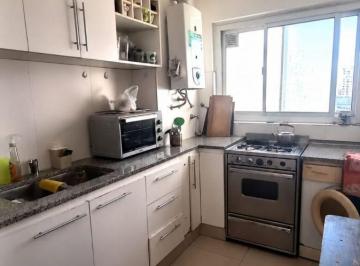 Departamento de 3 ambientes, Almagro · Amplio y Comodo 3 Ambientes - Cocina Reciclada - Subte B - Bajas Expensas