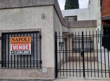 Casa de 3 ambientes, Morón · Casa en Lote Propio (No Ph) de 3 Ambientes con Cochera Oportunidad! Para Refaccionar