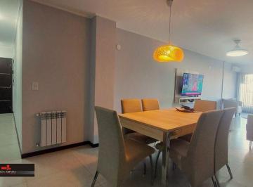 Departamento de 4 ambientes, Villa Carlos Paz · Centro: 2 Dormit. Amoblado, Frente con Balcon, Cochera y Pileta.