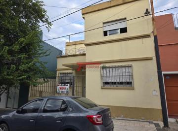 Casa · 140m² · Alquiler de Casa en Calle Luis Agote - 4 Dorm..