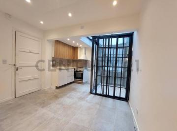 Departamento · 33m² · 2 Ambientes · Venta Dos Ambientes con Patio - Habitacional y Comercial - Apto Profesional