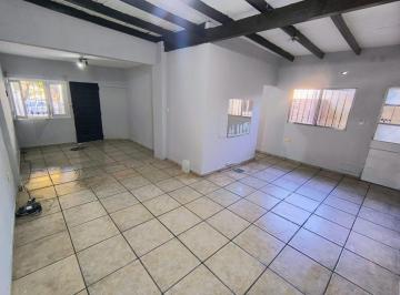Casa · 55m² · 3 Ambientes · Casa en Alquiler PH 2 Dorm. | Ramon Paretta 1061, Llavallol