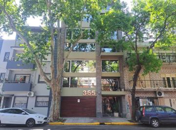 EXCELENTE DEPARTAMENTO EN DÚPLEX, ESTILO LOFT !
SEMIPISO AL CONTRAFRENTE. PALIER · Excelente Dúplex, Tipo Loft! Cochera Opcional.
