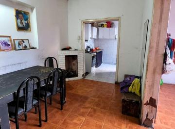 Casa de 4 ambientes, Avellaneda · Oportunidad Tipo Casa Interno con Gran Potencial