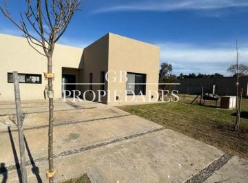 GBB-GBB-1757_2 · Venta de Casa 4 Ambientes en Pilar del Este / San Ramón