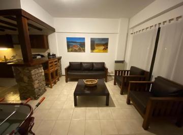 Casa · 70m² · 2 Ambientes · 1 Cochera · Casa de 1 Dormitorio Dentro de Housing - Arguello