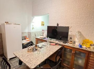 Casa de 3 ambientes, Ciudad de Mendoza · Casa en Alquiler en Sexta Sección con 3 Dorm.
