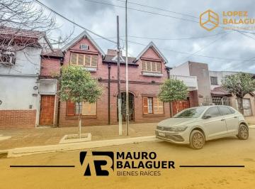 Casa · 120m² · 4 Ambientes · 2 Cocheras · Casa en Tablada - 3 Dorm. - Apta Credito