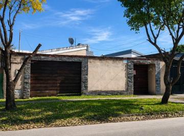 Casa 300m² Venta Lomas de Tafí · Casa de Dos Dorm. y Quincho