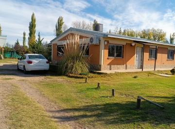 Casa · 200m² · 4 Ambientes · 1 Cochera · Venta de Casa en Las Paredes San Rafael
