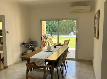 Casa · 180m² · 6 Ambientes · 2 Cocheras · Casa en Alquiler Club de Campo San Patricio