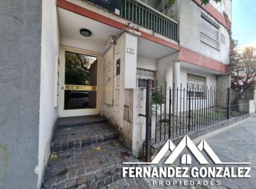 Departamento de 3 ambientes, Lomas de Zamora · Alquiler de Departamento de 3 Amb. en Las Lomitas a 1 Cdra. de H. Yrigoyen y 5 de La Estación.
