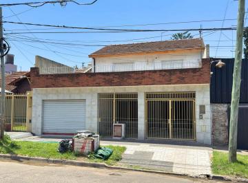 general-san-martin-jose-leon-suarez-venta-chalet-4-ambientes · Chalet de 4 Ambientes + Departamento de 3 Ambientes