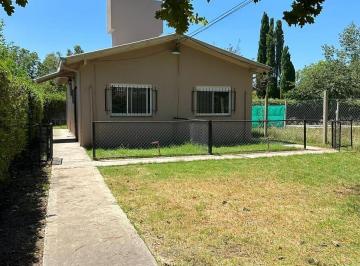 Casa · 34m² · 3 Ambientes · 1 Cochera · Alquiler Departamento Tipo Casa Pilar