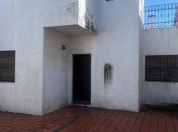 Casa · 157m² · 4 Ambientes · 1 Cochera · Venta Casa 4 Ambientes en Boedo