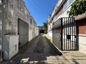 Bodega-Galpón · 404m² · Galpon en Venta San Juan 1200