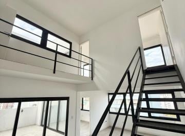 Oficina comercial · 150m² · 5 Ambientes · Increíble Oficina Duplex Reciclada a Estrenar