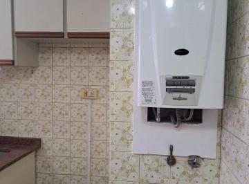 Departamento · 52m² · 3 Ambientes · Departamento en Alquiler - 2 Dorm. 1 Baño - Flores