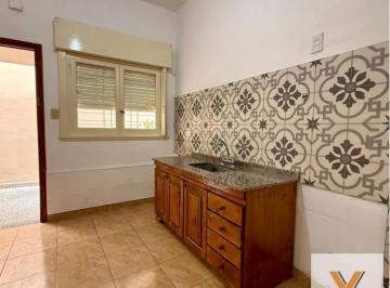 PH · 50m² · 2 Ambientes · PH en Alquiler - 1 Dormitorio 1 Baño - Wilde