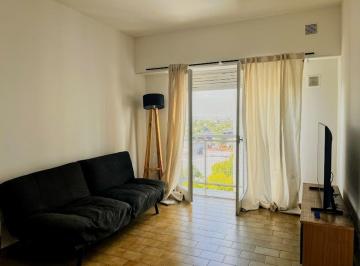 Departamento de 4 ambientes, Villa Luro · Departamento 4 Ambientes Muy Luminoso Bajas Expensas en Venta en Villa Luro